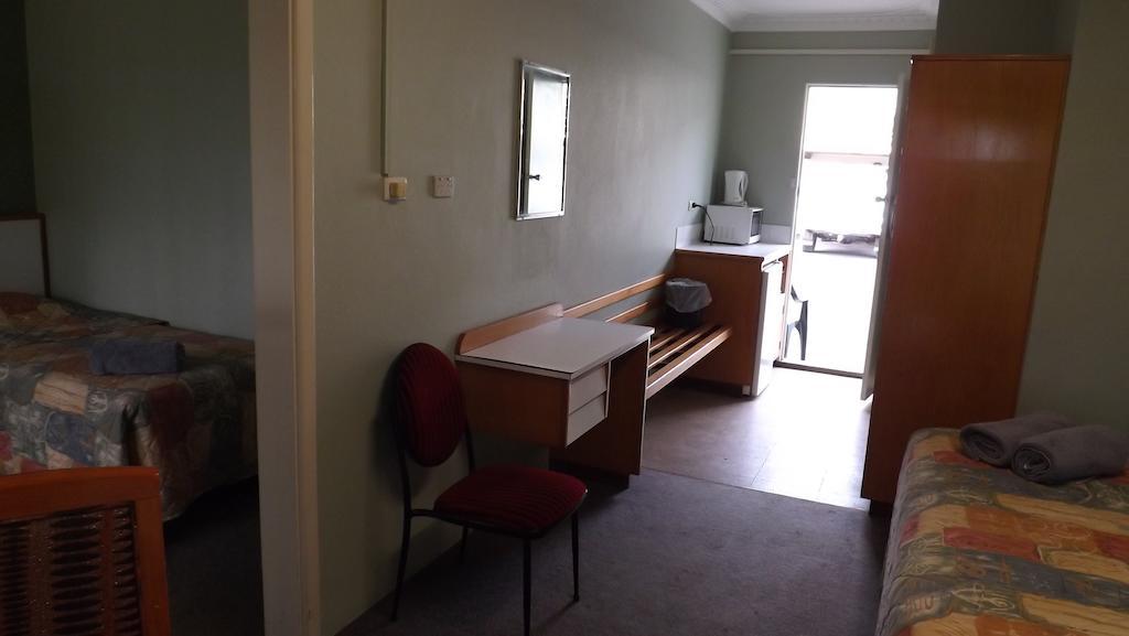 Collie Motel Εξωτερικό φωτογραφία