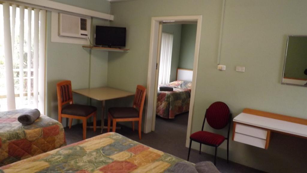 Collie Motel Εξωτερικό φωτογραφία